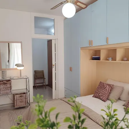 A826 Carson A Apartment