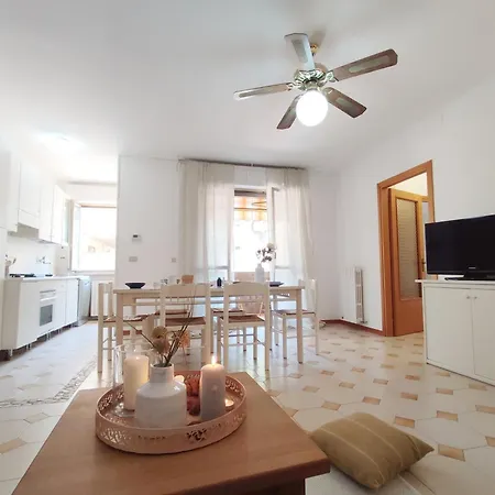 A826 Carson A Apartment Grottammare