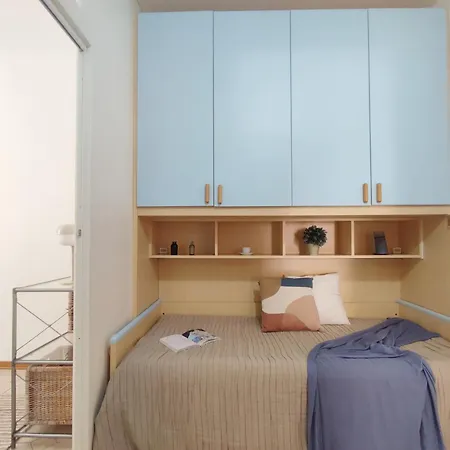 A826 Carson A Apartment