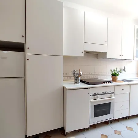 A826 Carson A Apartment *